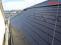 黒色（RC-110）で塗装した屋根